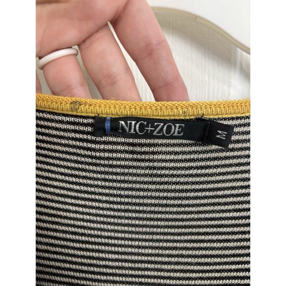 Nic + Zoe Silk Blend Geometric Button Front Cardigan Size Medium Dark Academia - Picture 3 of 10